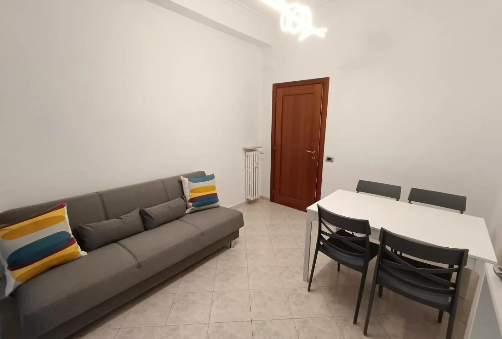 Tia Tourist Apartment Rome Italy